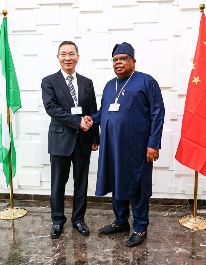 DG Tegbe with Deputy Mayor of  Hunan